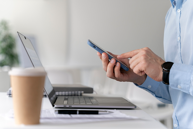 Blog 1 Descubre los 6 beneficios de contar con un móvil de empresa
